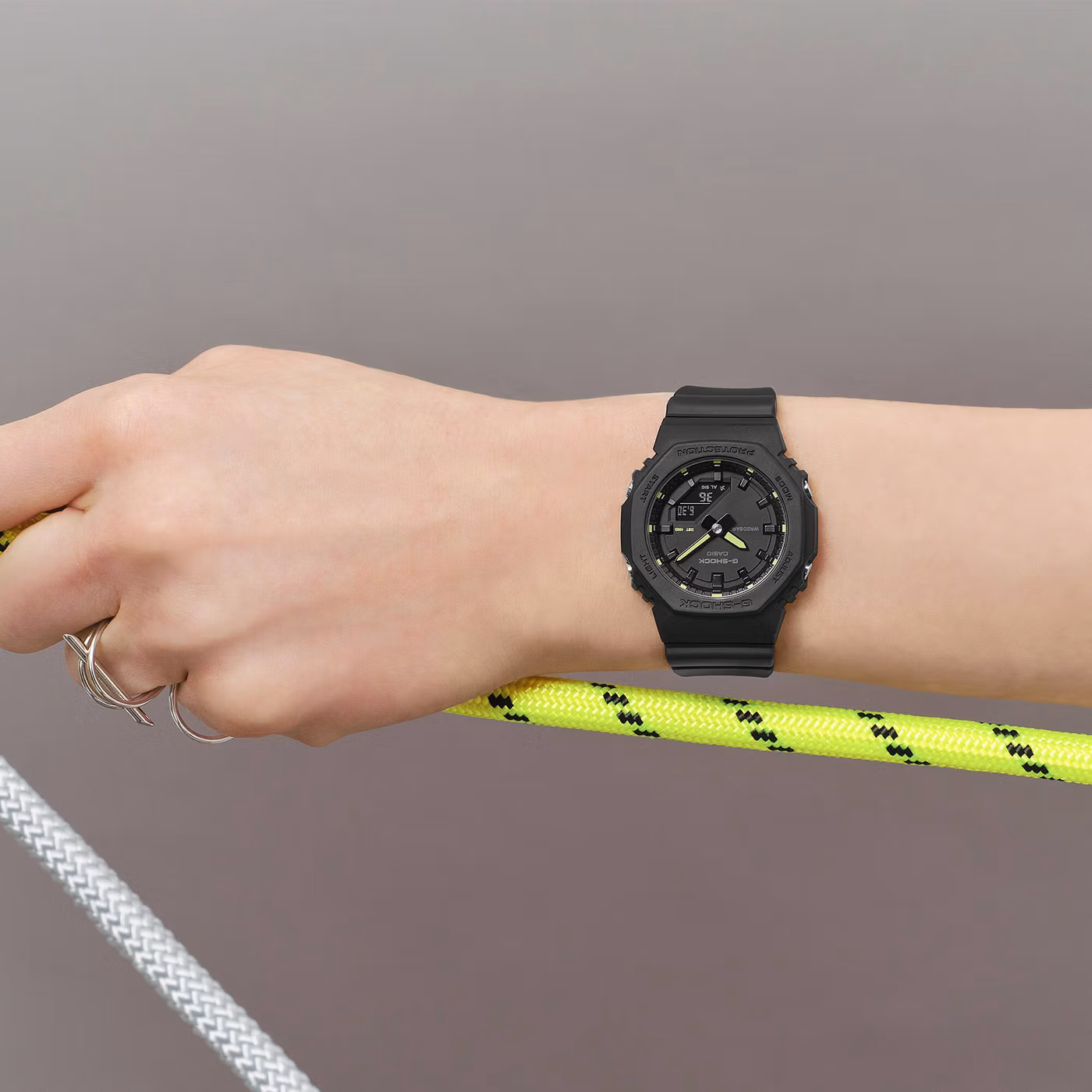 Casio GMA-P2100SA-1A2