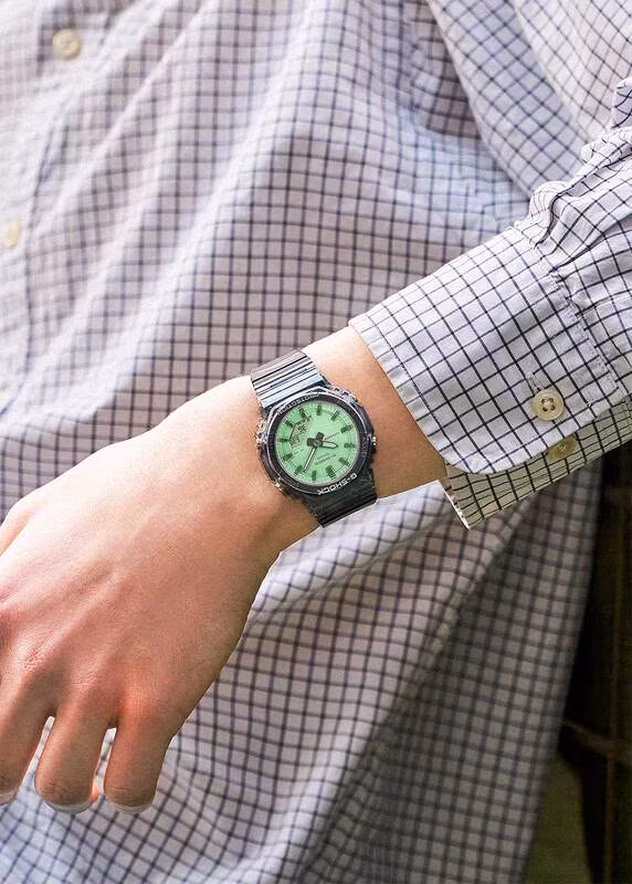 Casio GMA-P2100SR-1A