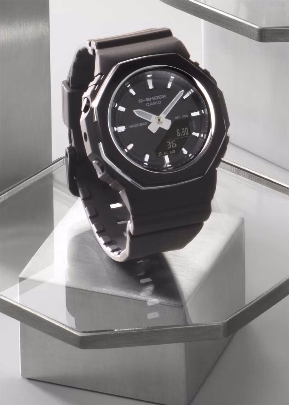 Casio GMA-P2110-1A