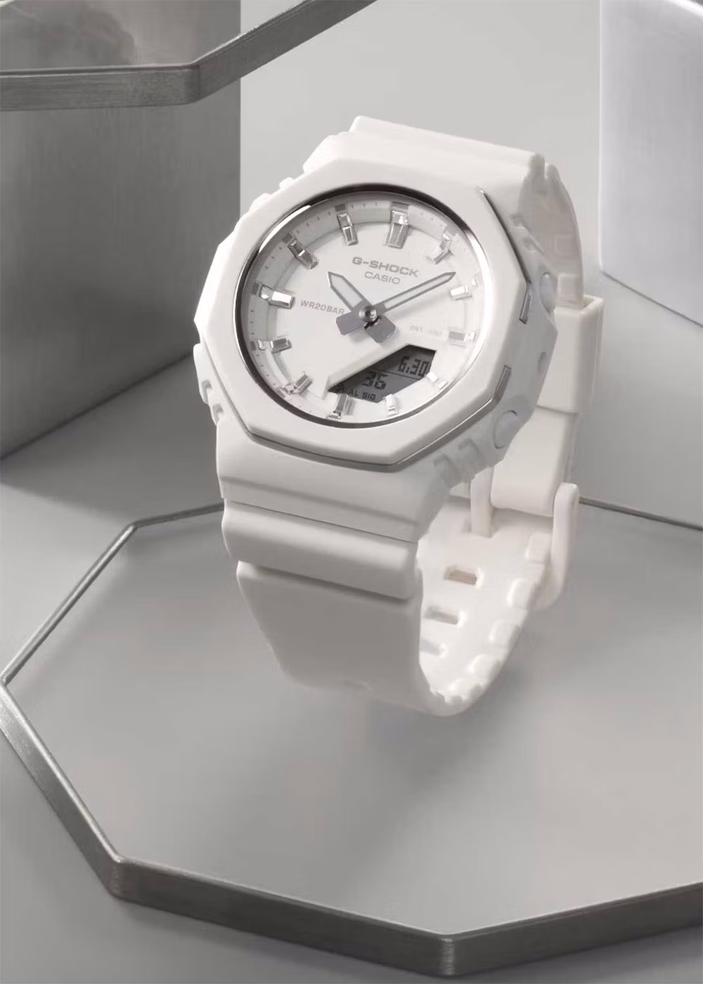 Casio GMA-P2110-7A