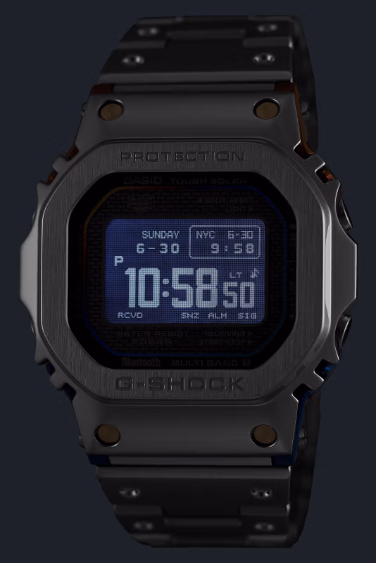 Casio GMW-BZ5000RC-1