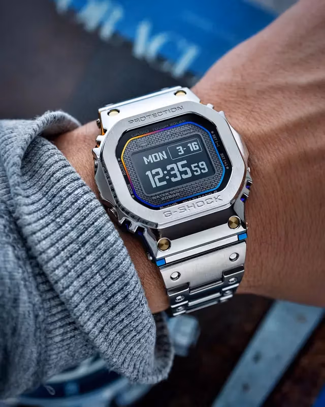 Casio GMW-BZ5000RC-1E