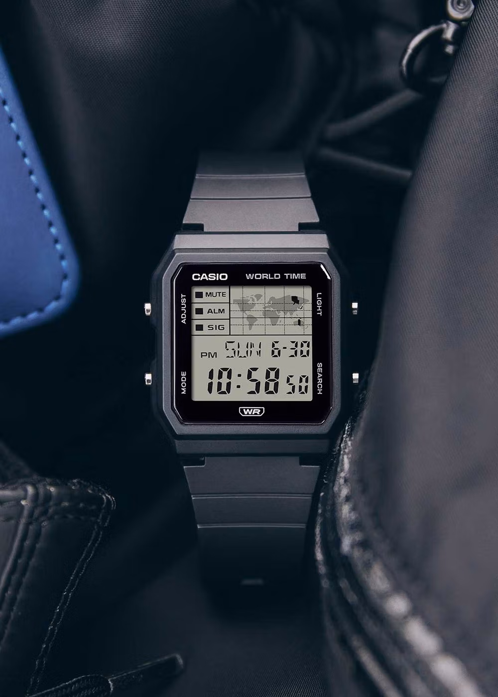 Casio LF-30W-1A