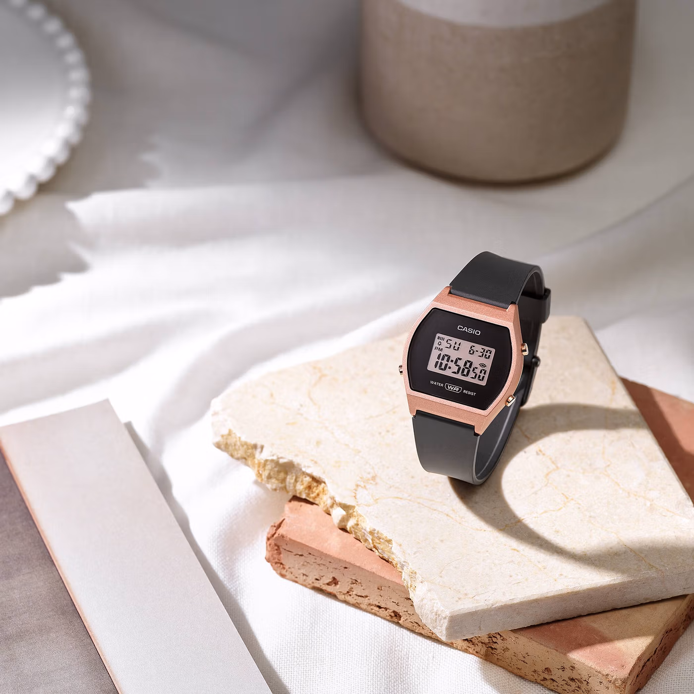 Casio LW-204-1A