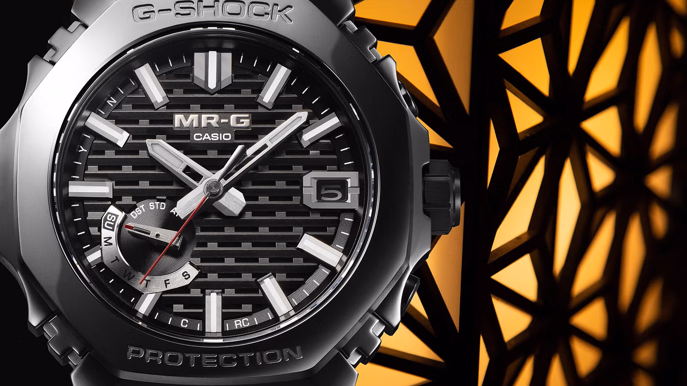 Casio MRG-B2100B-1A