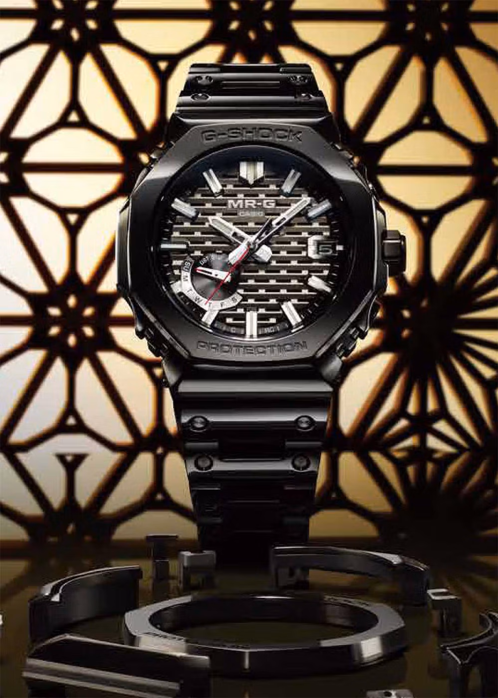 Casio MRG-B2100B-1A