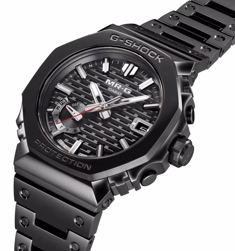 Casio MRG-B2100B-1A