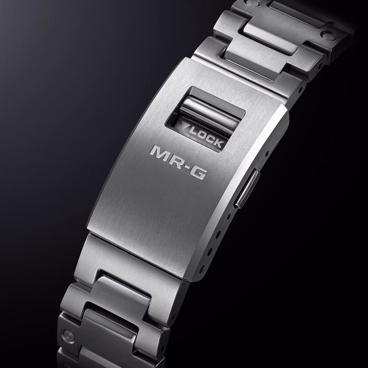 Casio MRG-B2100D-2A