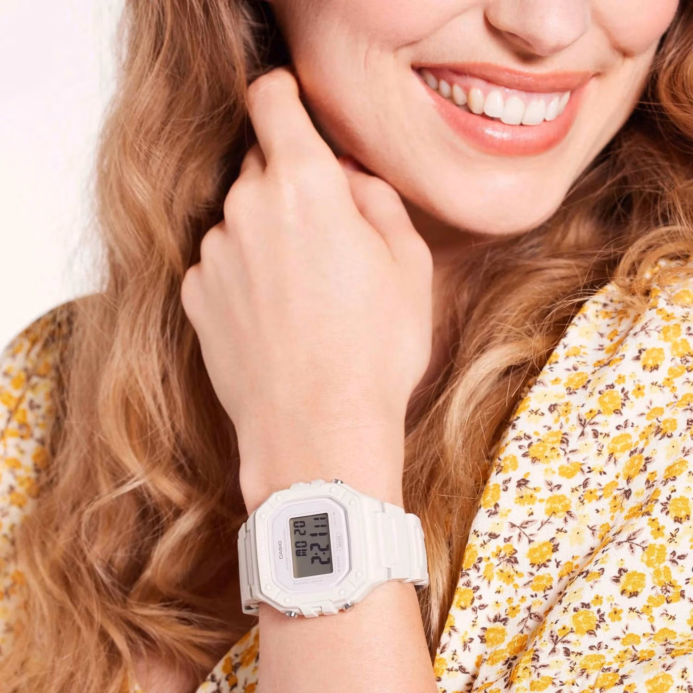Casio W-218HC-8A