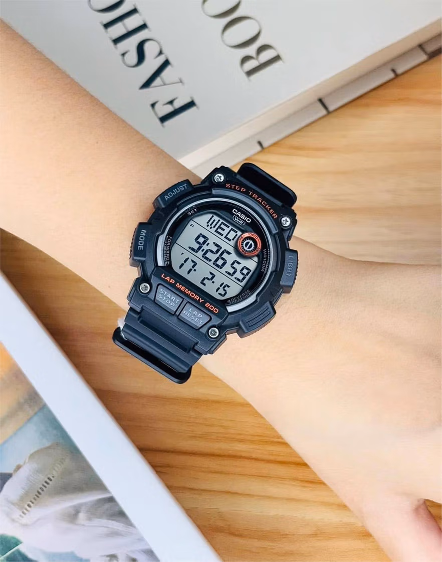 Casio WS-2100H-1A