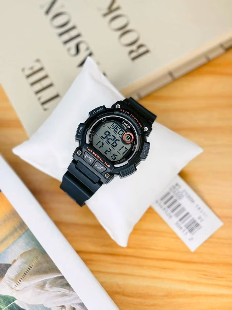 Casio WS-2100H-1A