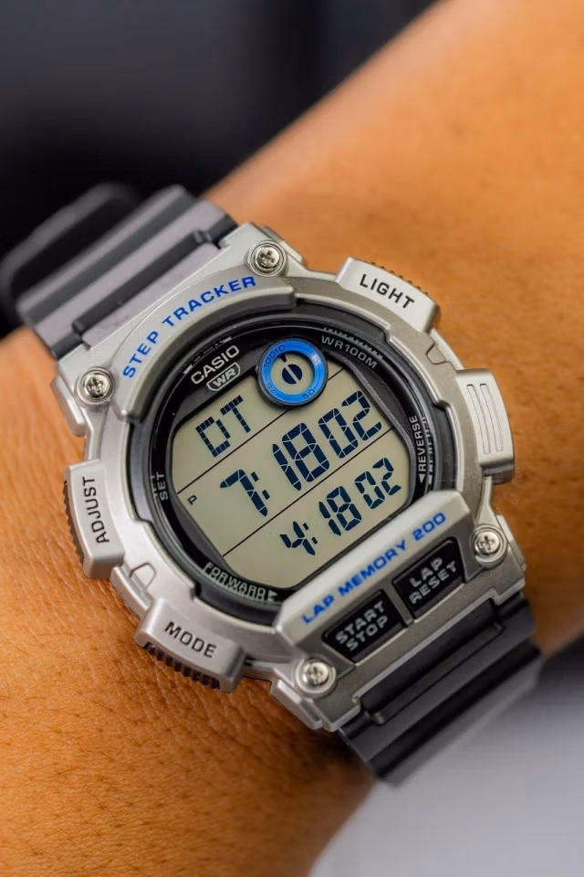 Casio WS-2100H-1A2