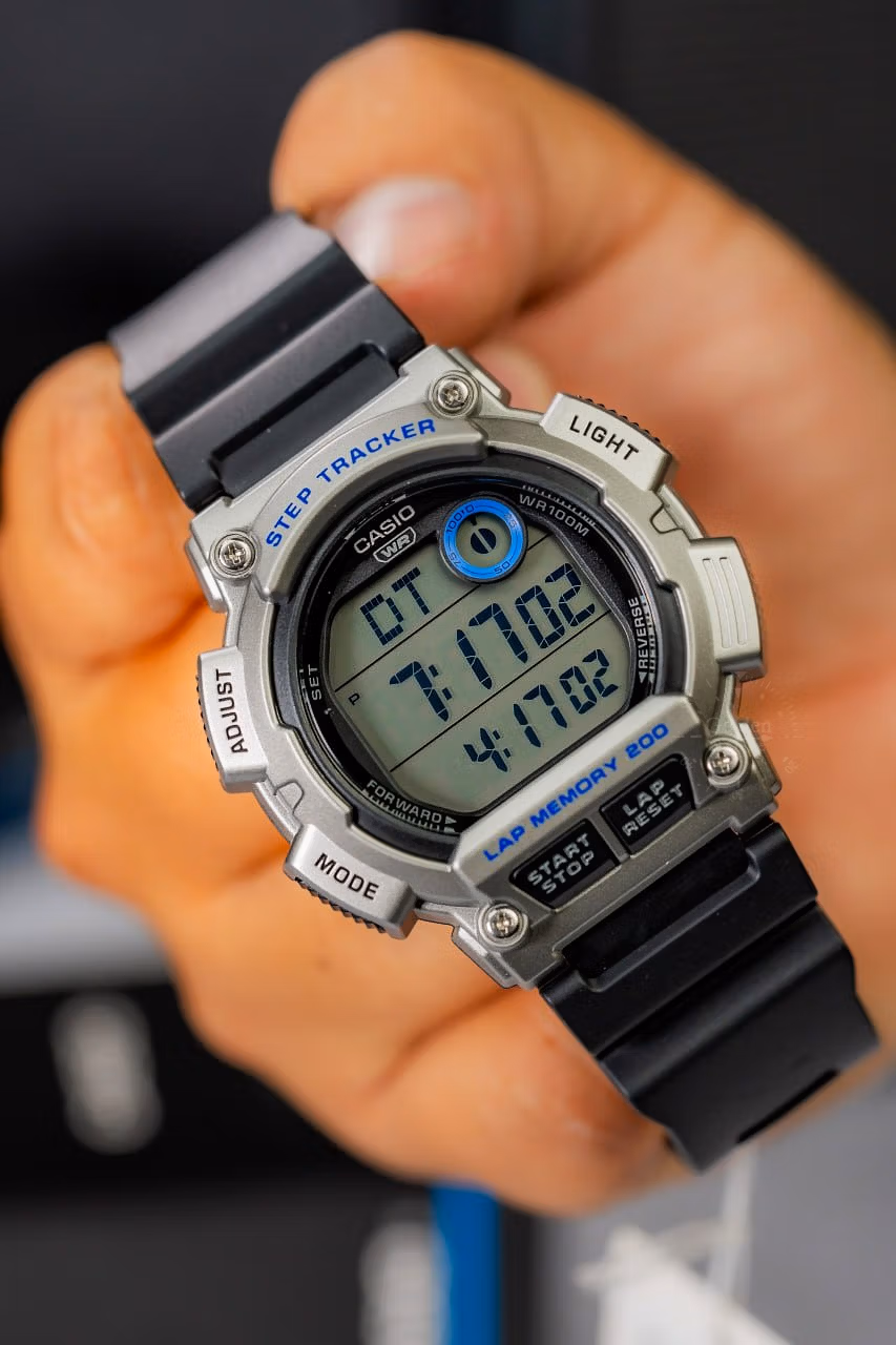 Casio WS-2100H-1A2