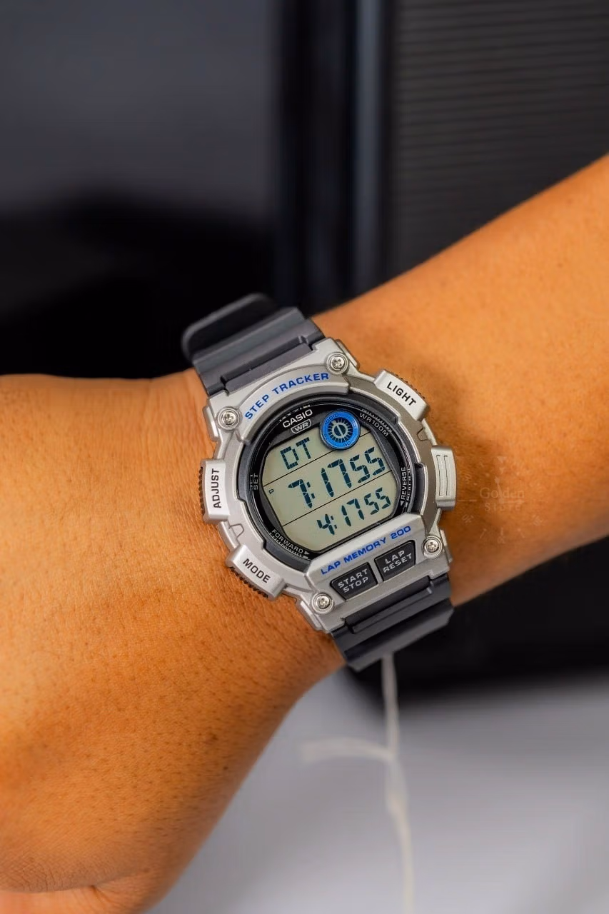 Casio WS-2100H-1A2
