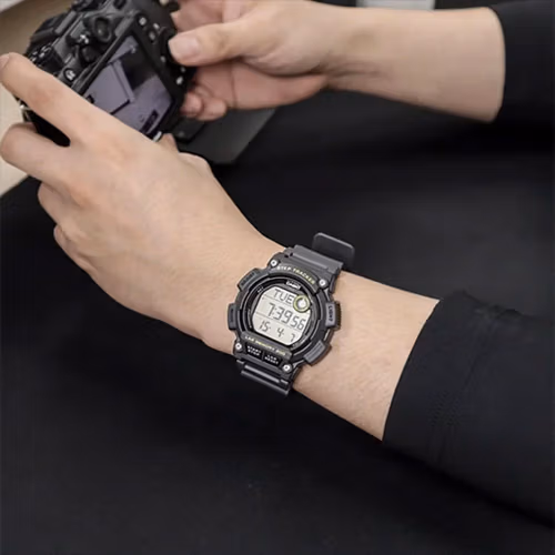 Casio WS-2100H-8A